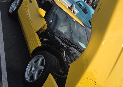893689