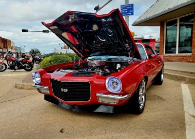 893574